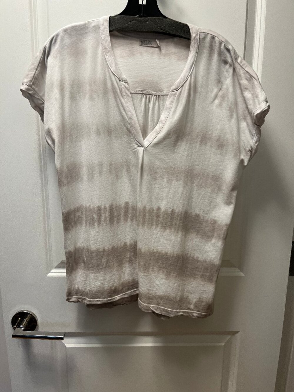 Barefoot Dreams Malibu Collection Washed Tan & White Tie-Dye Tee Size Medium
